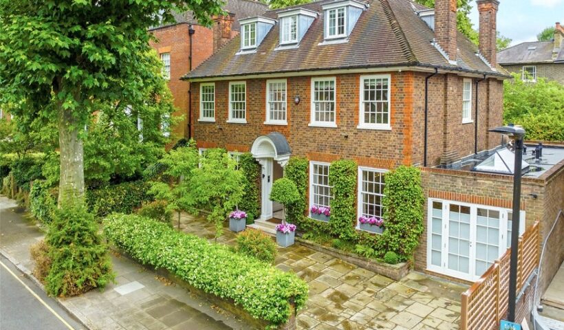 Houses for Sale in St Johns Wood